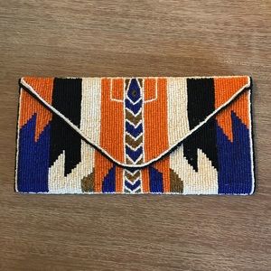 Beaded clutch